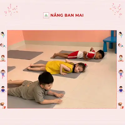 YOGA CÙNG CÁC BÉ LỚP BLUE CHECKKK! – ảnh 8
