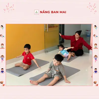 YOGA CÙNG CÁC BÉ LỚP BLUE CHECKKK! – ảnh 2