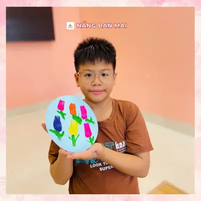 HOA TULIP NỞ RỘ, BÉ NHÀ MÌNH KHÉO TAY – ảnh 1