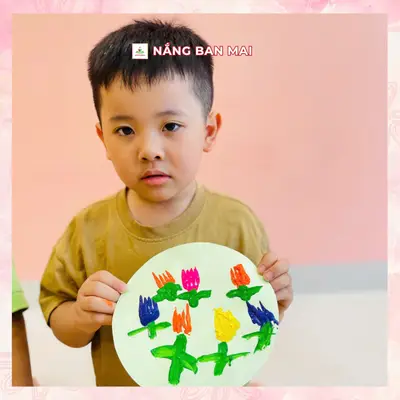 HOA TULIP NỞ RỘ, BÉ NHÀ MÌNH KHÉO TAY – ảnh 2