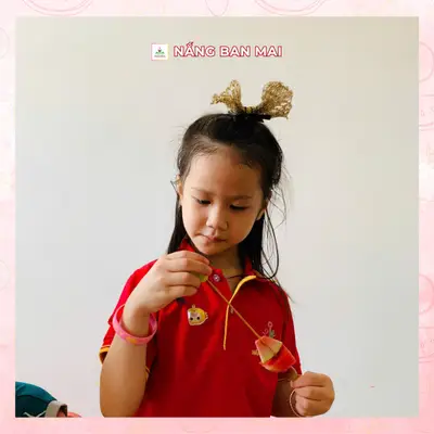 BÉ YÊU KHÉO TAY, XIÊN QUE TRÁI CÂY ĐẦY MÀU SẮC – ảnh 7